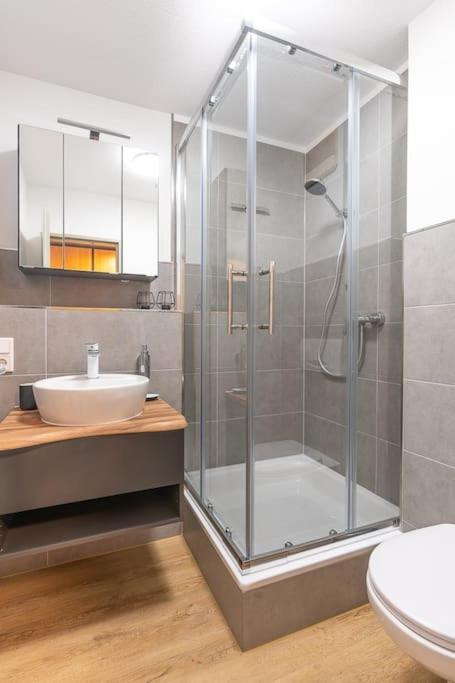 Apartamento Golden Nugget Inkl Wlan, Parkplatz Detmold Exterior foto